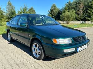 Bild 1/40 von Volkswagen Passat 2.0 (1995)