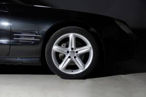 Imagen 14/38 de Mercedes-Benz SL 350 (2003)