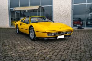 Afbeelding 2/5 van Ferrari 328 GTS (1988)