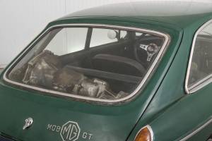 Afbeelding 43/50 van MG MGB GT (1968)