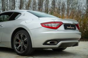 Bild 25/50 von Maserati GranTurismo S (2009)