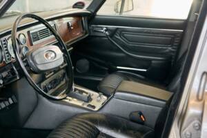 Bild 40/50 von Jaguar XJ 6 L 4.2 (1975)