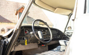 Image 24/53 of Citroën DS 23 Pallas (1972)