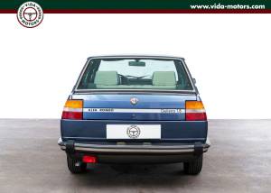 Image 4/45 de Alfa Romeo Giulietta 1.8 (1982)