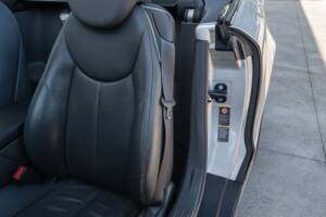 Image 59/86 de Mercedes-Benz SL 500 (2002)