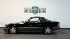 Image 21/26 of Mercedes-Benz 500 SL (1991)