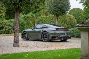 Bild 22/26 von Porsche 911 Turbo S (2023)