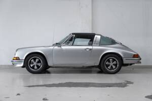 Image 4/41 de Porsche 911 2.4 E (1973)