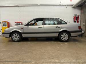 Bild 1/18 von Volkswagen Passat 1.8 (1993)