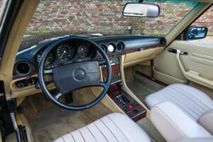 Image 3/50 de Mercedes-Benz 420 SL (1986)