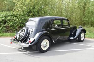 Image 34/57 de Citroën Traction Avant 15/6 (1950)