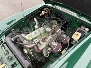 Immagine 11/40 di MG MGC GT (1968)