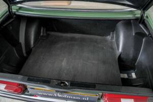 Afbeelding 41/50 van Mercedes-Benz 300 D (1978)