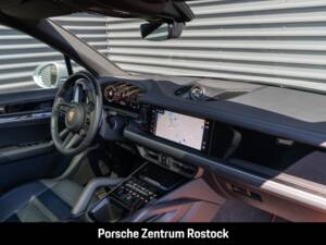 Bild 18/31 von Porsche Cayenne Coupé E-Hybrid (2026)