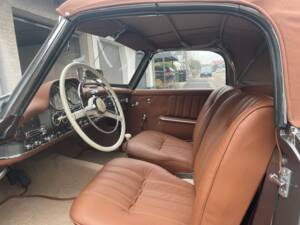 Image 24/51 de Mercedes-Benz 190 SL (1960)