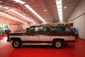 Bild 11/17 von GMC Suburban Sierra (1979)