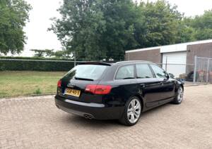 Imagen 4/4 de Audi S6 Avant 5.2 V10 quattro (2006)