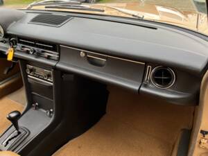 Imagen 34/81 de Mercedes-Benz 240 D 3,0 (1976)