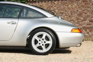 Imagen 33/50 de Porsche 911 Carrera (1996)