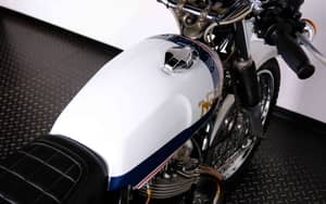 Image 73/83 of Norton 850 MKIII Roadster (1975)