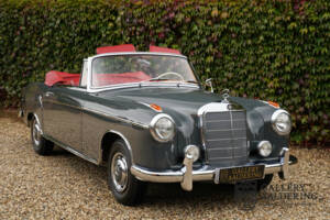 Imagen 47/50 de Mercedes-Benz 220 SE Cabriolet (1960)