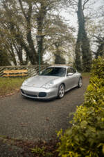 Bild 2/10 von Porsche 911 Carrera 4S (2002)