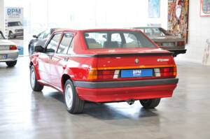 Bild 3/30 von Alfa Romeo 75 2.0 Twin Spark (1988)