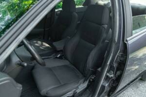 Imagen 29/50 de Alfa Romeo 156 2.5 V6 (2000)