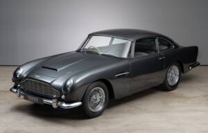 Image 1/36 of Aston Martin DB 4 Vantage (1963)