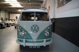 Image 21/50 of Volkswagen T1 panel van (1964)
