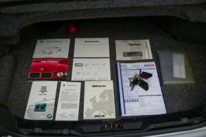 Image 17/17 of BMW 325i (1994)
