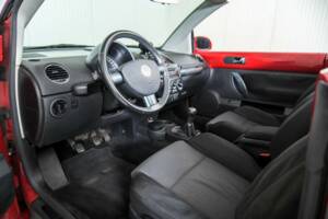 Image 11/50 de Volkswagen New Beetle 2.0 (2006)