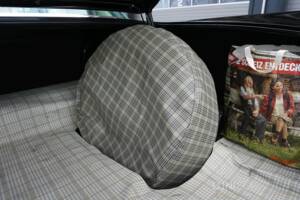 Image 76/77 of Ford Fairlane 500 Club Victoria (1958)