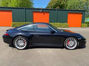Immagine 7/19 di Porsche 911 Targa 4S (2008)