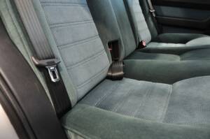 Bild 40/41 von Alfa Romeo 164 2.0 (1990)