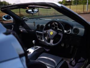 Bild 34/41 von Ferrari 360 Spider (2001)