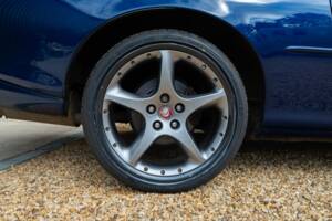 Image 49/50 of Jaguar XKR (2000)