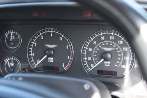 Bild 37/50 von Aston Martin DB 7 Vantage Volante (2001)