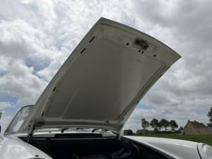 Image 48/62 of Porsche 911 Carrera 2 (1990)