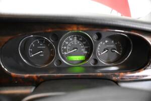 Image 34/50 of Jaguar XJR Super V8 (2004)