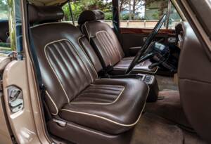 Image 23/28 of Rolls-Royce Silver Wraith II (1980)