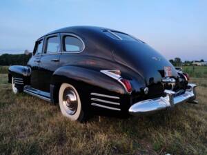 Image 12/50 of Cadillac 61 Sedan (1941)