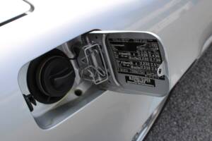 Image 19/50 of Mercedes-Benz SL 320 (2001)