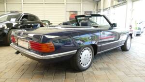 Image 5/22 de Mercedes-Benz 300 SL (1989)