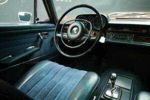 Bild 24/50 von Mercedes-Benz 280 SE (1970)