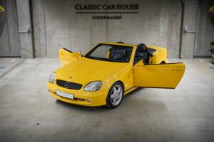 Image 15/100 de Mercedes-Benz SLK 230 Kompressor (1999)