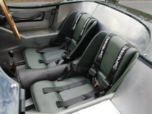 Image 13/18 de Jaguar C-Type (1900)