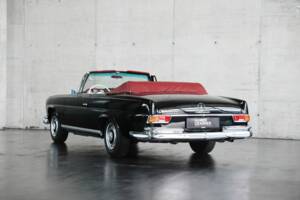 Image 17/50 of Mercedes-Benz 220 SE b (1962)