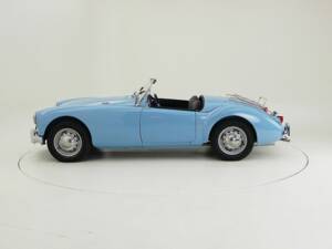 Image 8/15 of MG MGA 1500 (1957)
