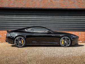 Image 2/59 of Aston Martin DBS (2012)